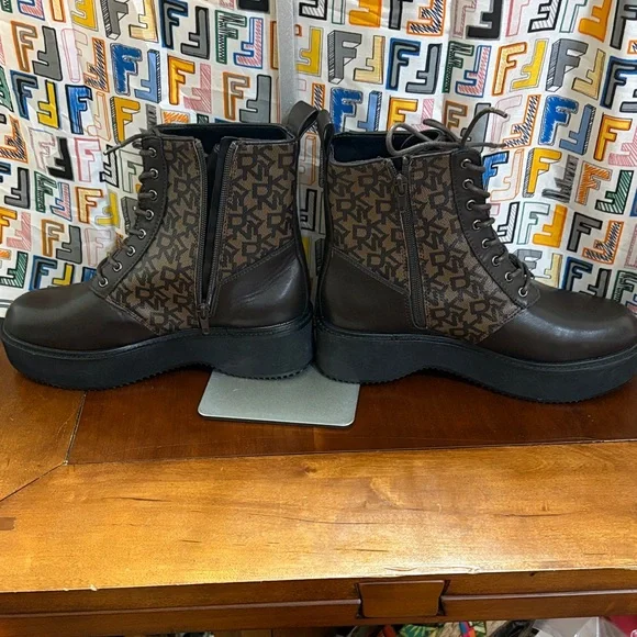 DKNY Roselyn Ankle Lace Up Signature Block Combat Boots - Picture 3 of 5